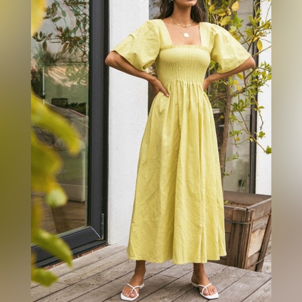 Charlie Holiday Tuscany Linen Smocked Dress